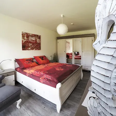Ferienwohnung Sander דירה דירהאגן